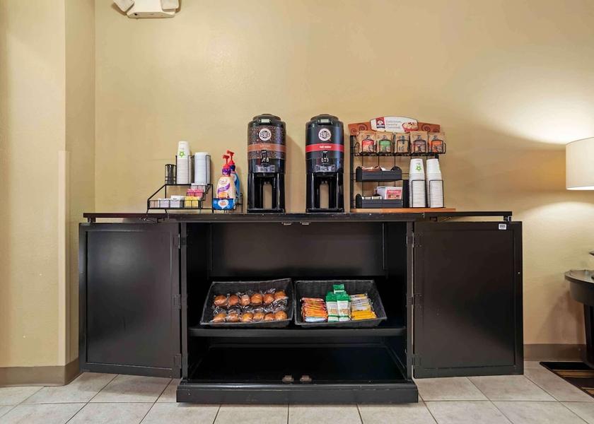 Florida Tallahassee Breakfast Area