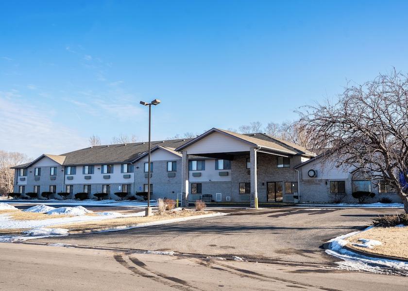 Minnesota Morris Facade