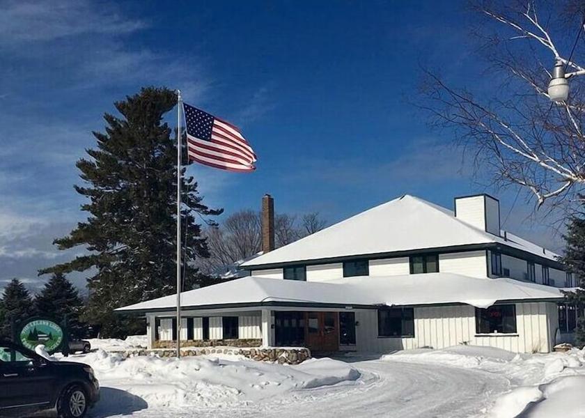 Michigan Leland Facade