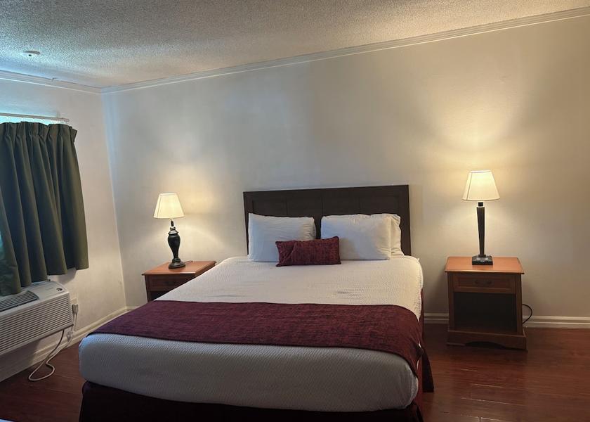 California North Hills Room