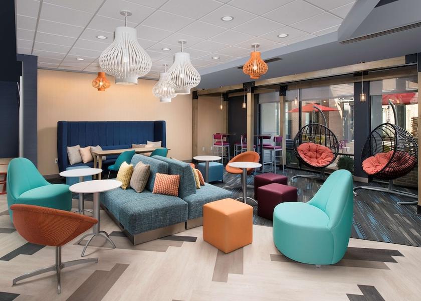 Tennessee Murfreesboro Lobby