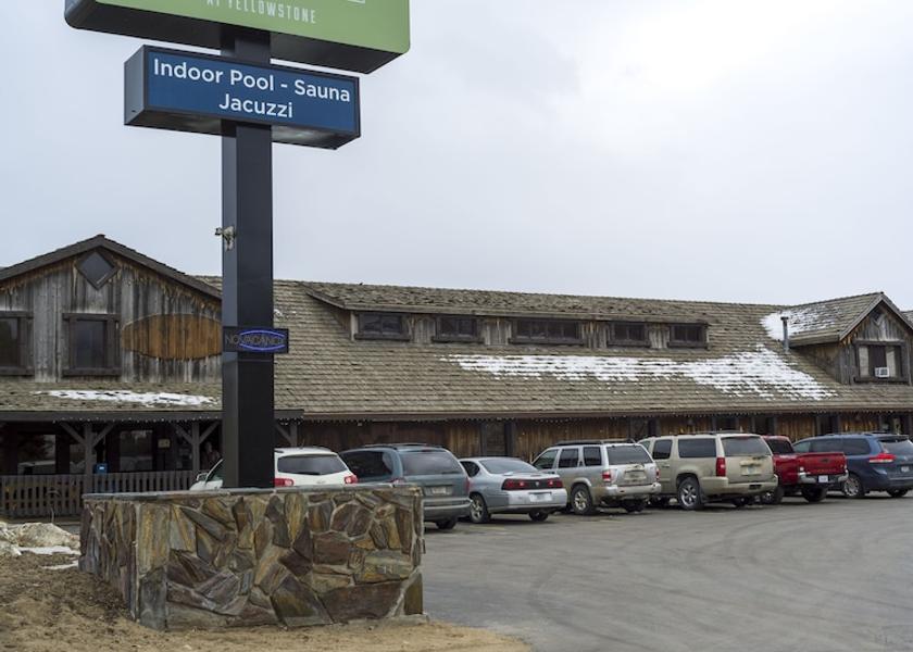 Montana Gardiner Exterior Detail