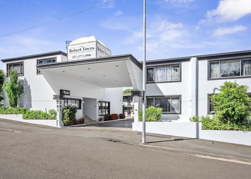Townsville City Townsville Property entrance