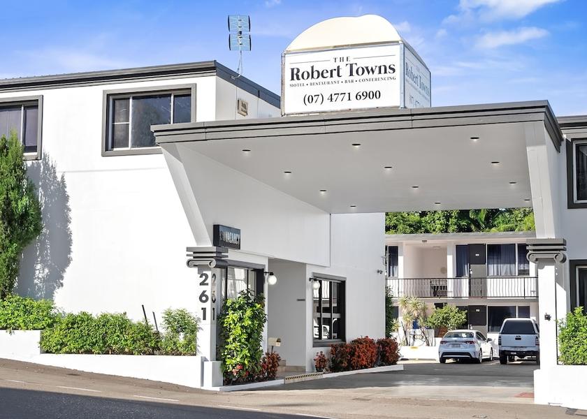 Townsville City Townsville Property entrance