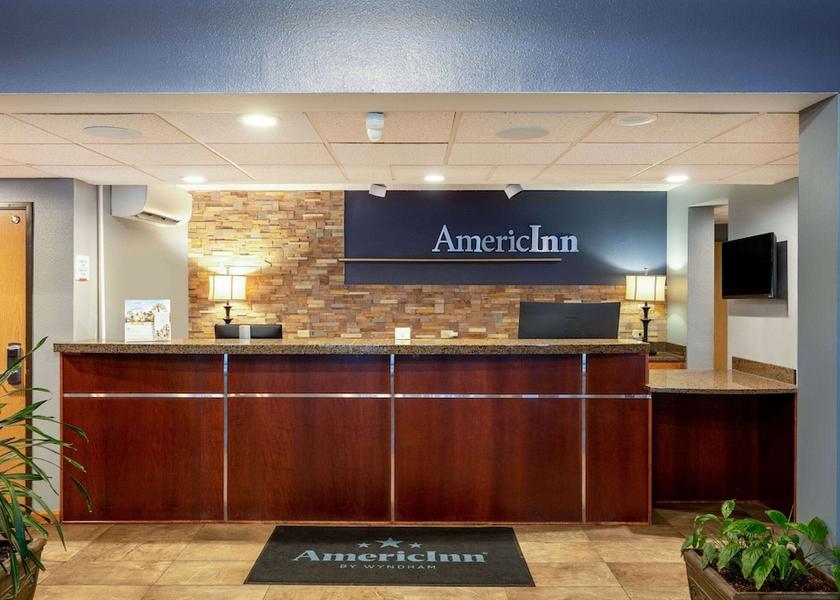 Wisconsin Eau Claire Lobby