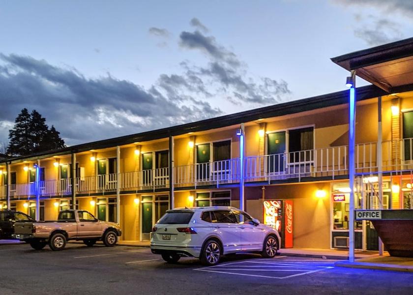 Georgia Ellijay Lobby