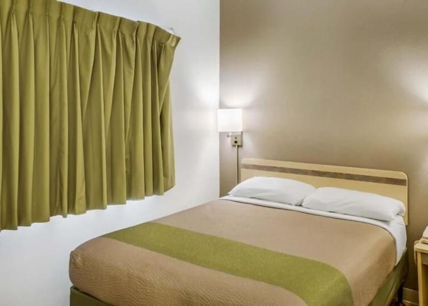 Indiana Fishers Room