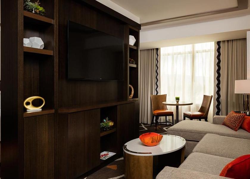 California Santa Ynez King Junior Suite