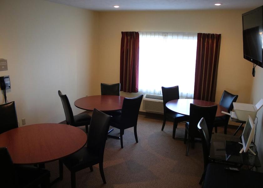 Nebraska Fairbury Meeting Room