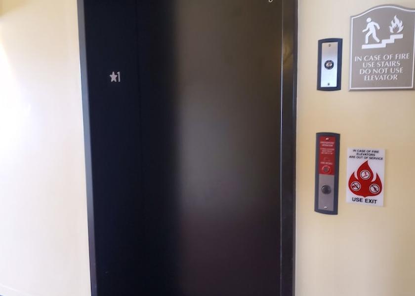 Nebraska Fairbury Lobby