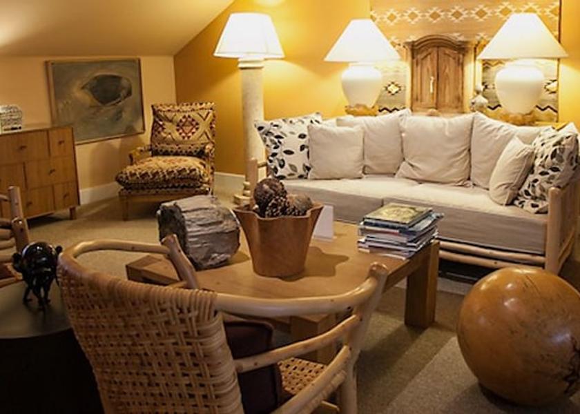 California Nevada City Living Area