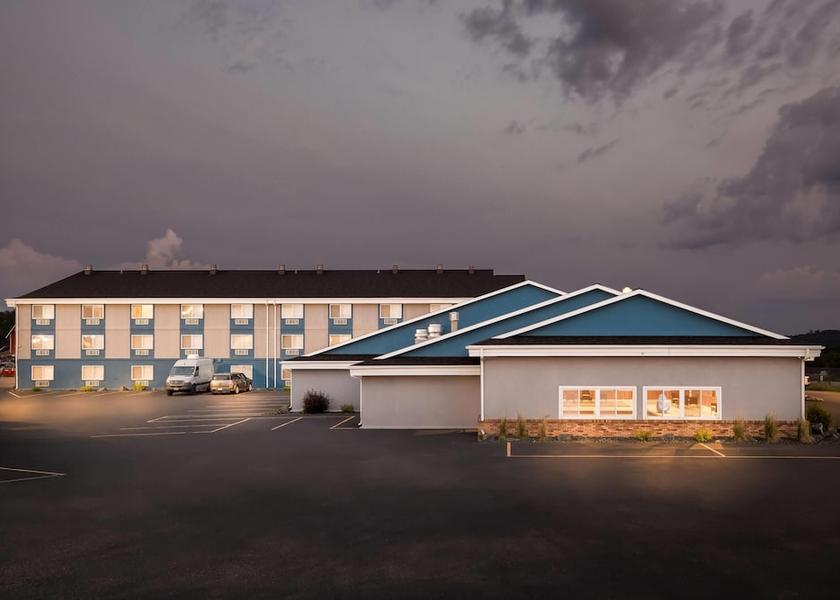 Wisconsin Osseo Exterior Detail