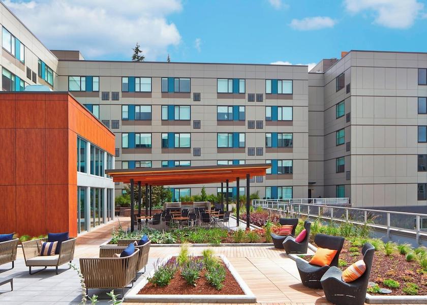 Washington Redmond Courtyard