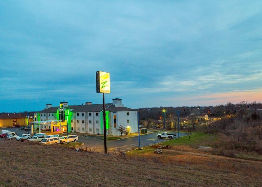 Missouri St. Robert Property Grounds