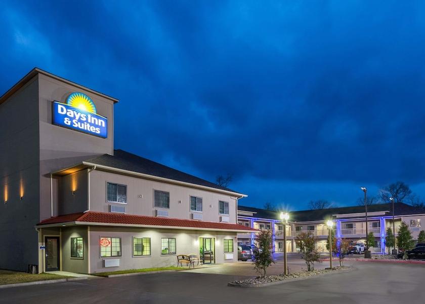 Texas Madisonville Facade