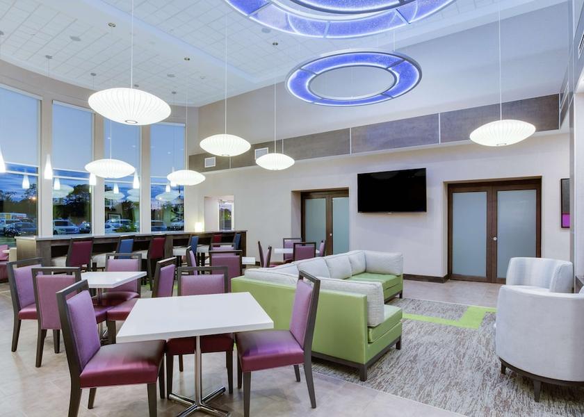Florida Orange Park Lobby