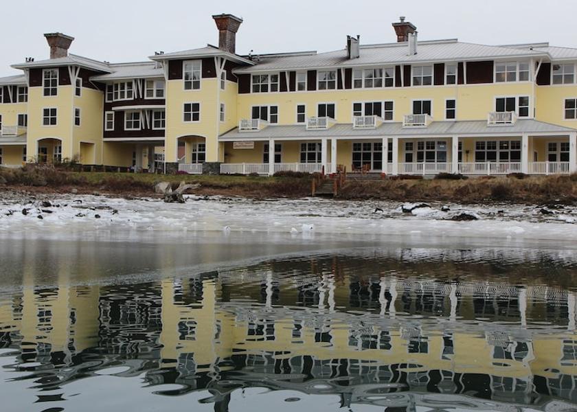 Washington Port Ludlow Exterior Detail