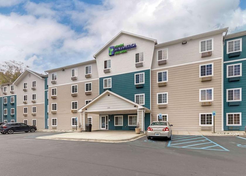 Alabama Pelham Exterior Detail