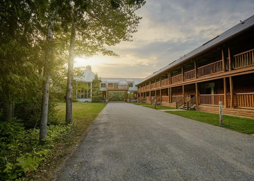 Michigan Drummond Island Facade