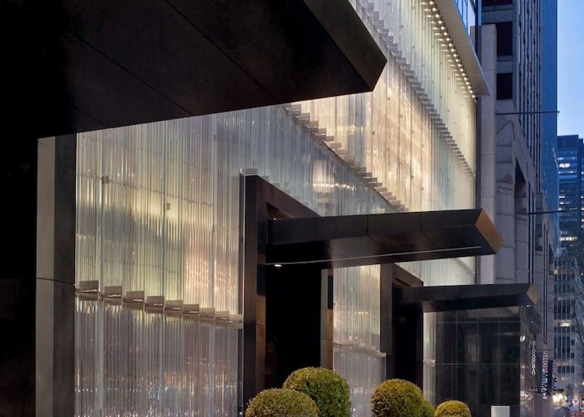 New York New York Facade