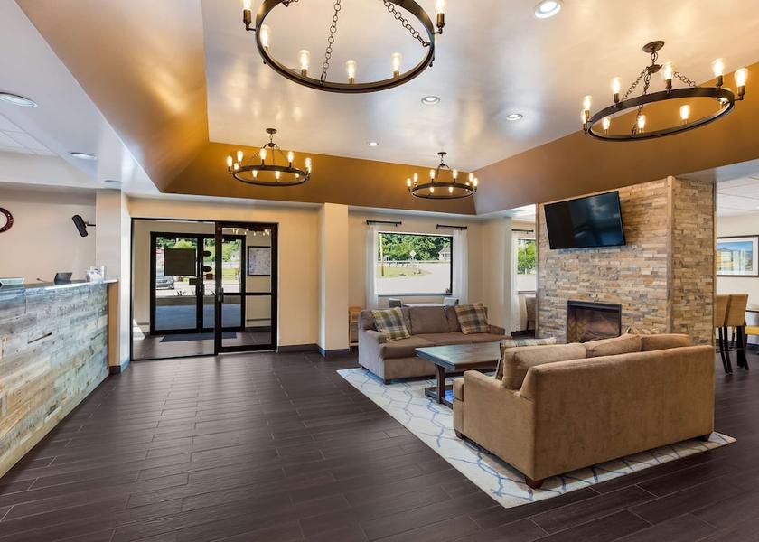 West Virginia Chapmanville Lobby