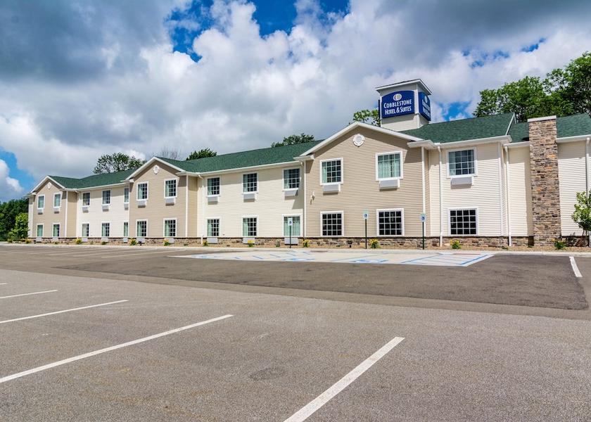 Pennsylvania Erie Exterior Detail