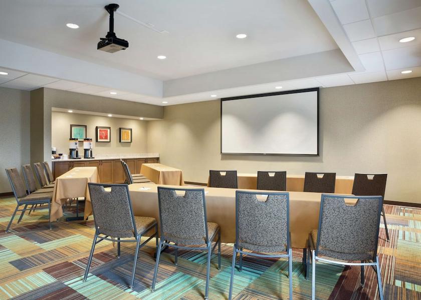 Illinois Minooka Meeting Room