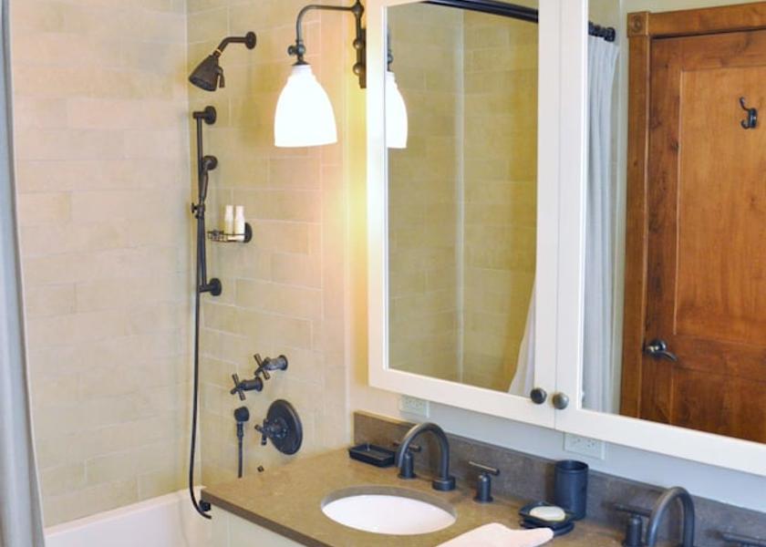Colorado Aspen Bathroom