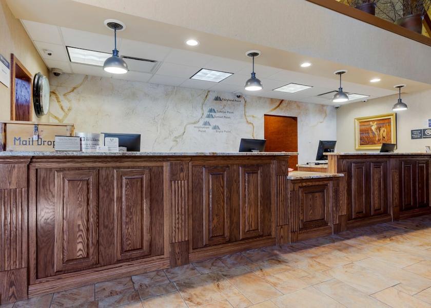 Utah Bryce Canyon Lobby