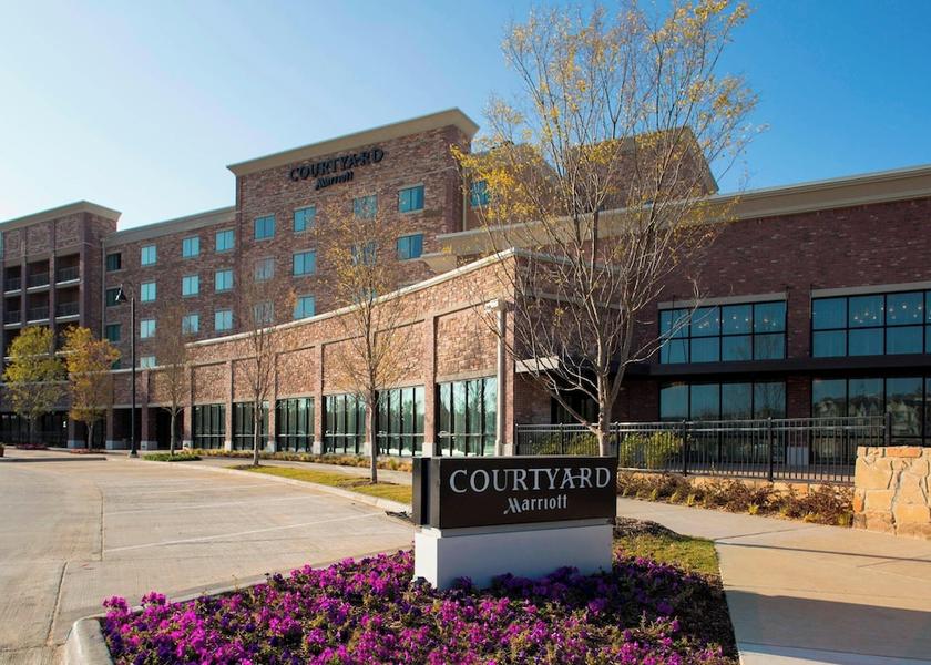 Texas Flower Mound Exterior Detail