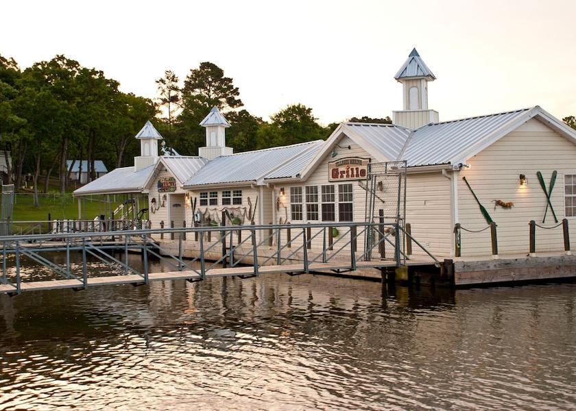 Texas Flint Breakfast Area