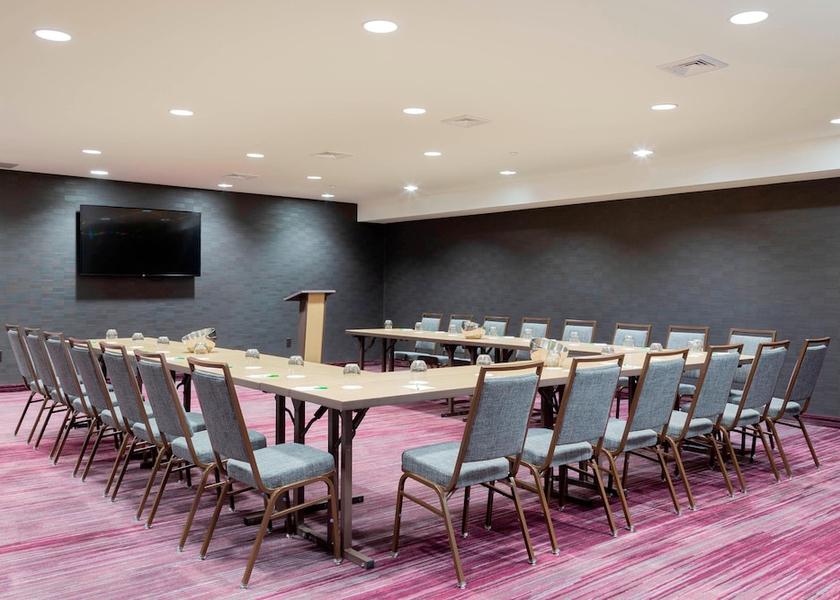 New York Fresh Meadows Meeting Room