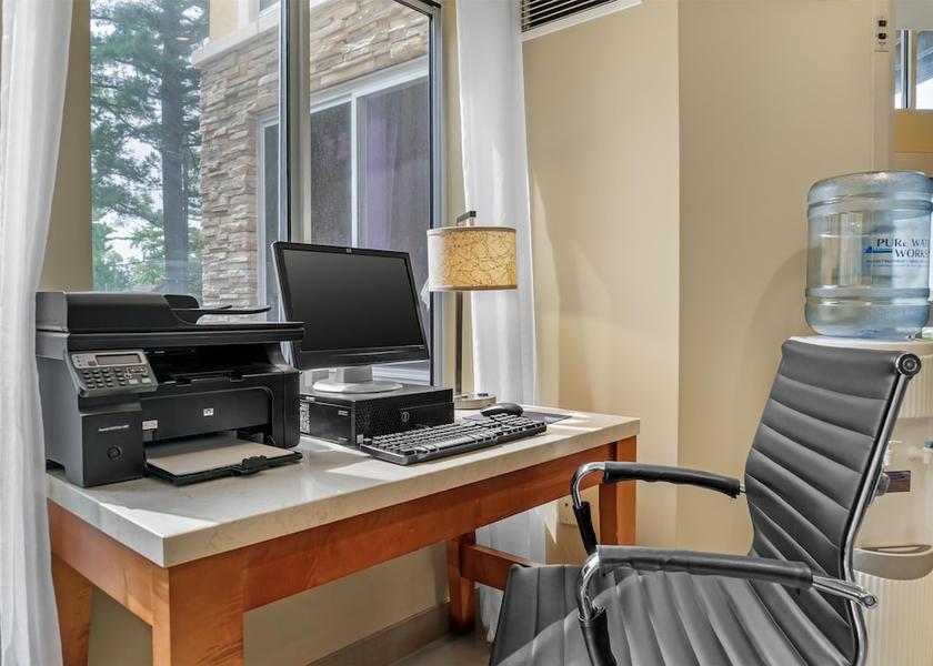 Michigan Traverse City Business Centre