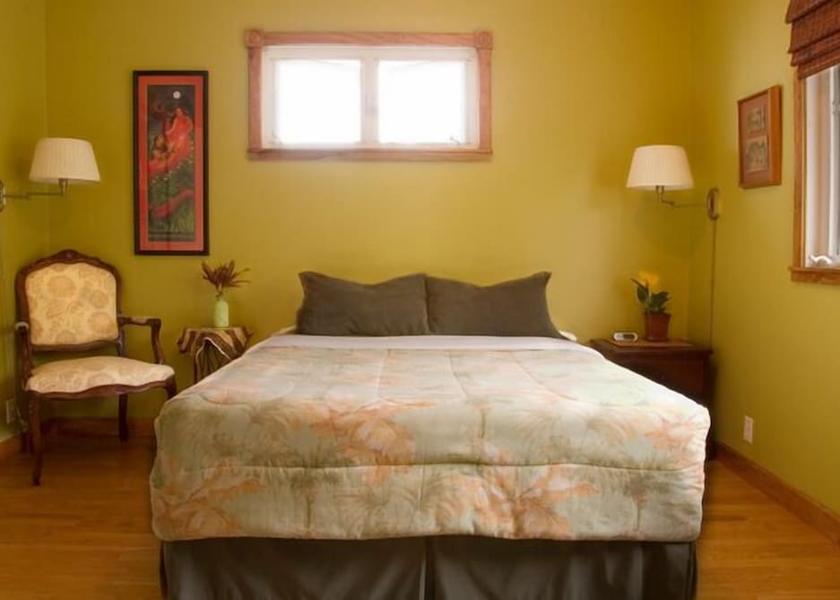 Hawaii Captain Cook Room