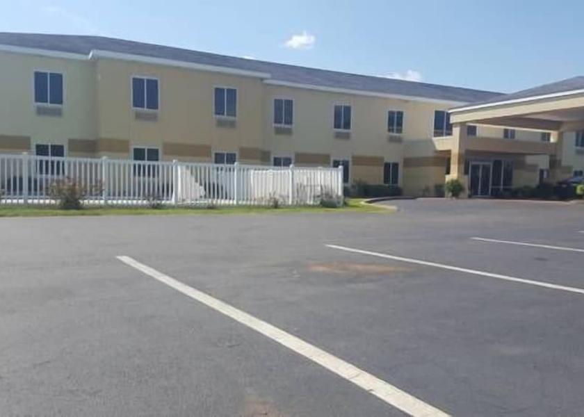 Alabama Luverne Parking