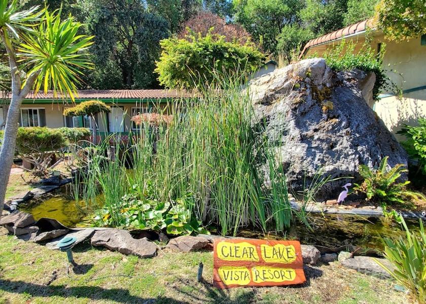 California Kelseyville Exterior Detail