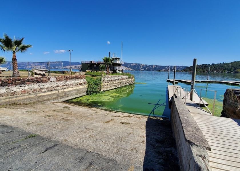 California Kelseyville Exterior Detail