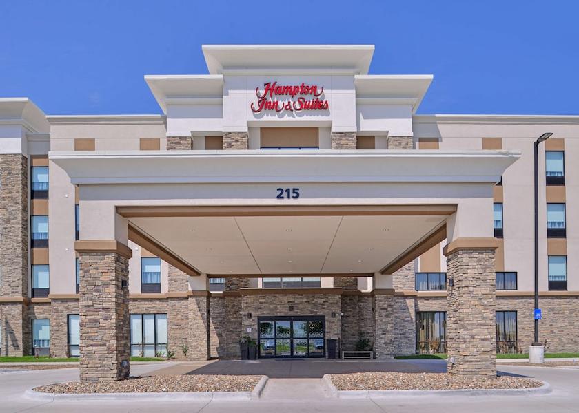 Iowa Altoona Exterior Detail