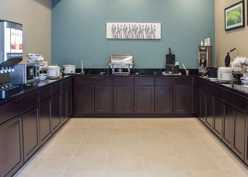 Iowa Fort Dodge Breakfast area