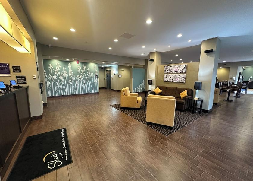 Iowa Fort Dodge Lobby