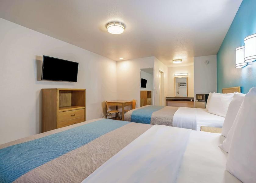 Oregon Canby Room