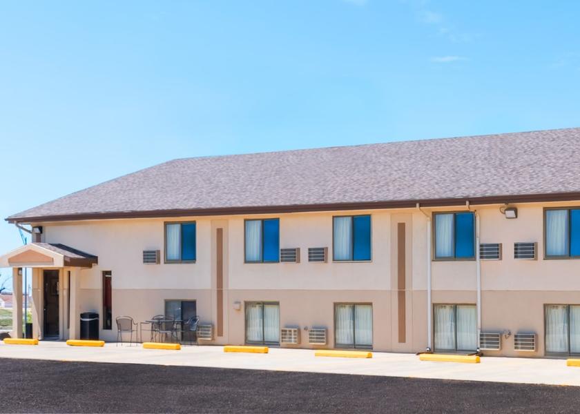 North Dakota Bowman Exterior Detail