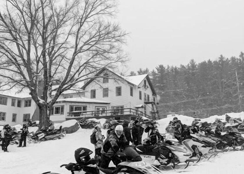New York Long Lake Facade