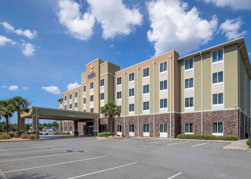 Georgia Valdosta Exterior Detail