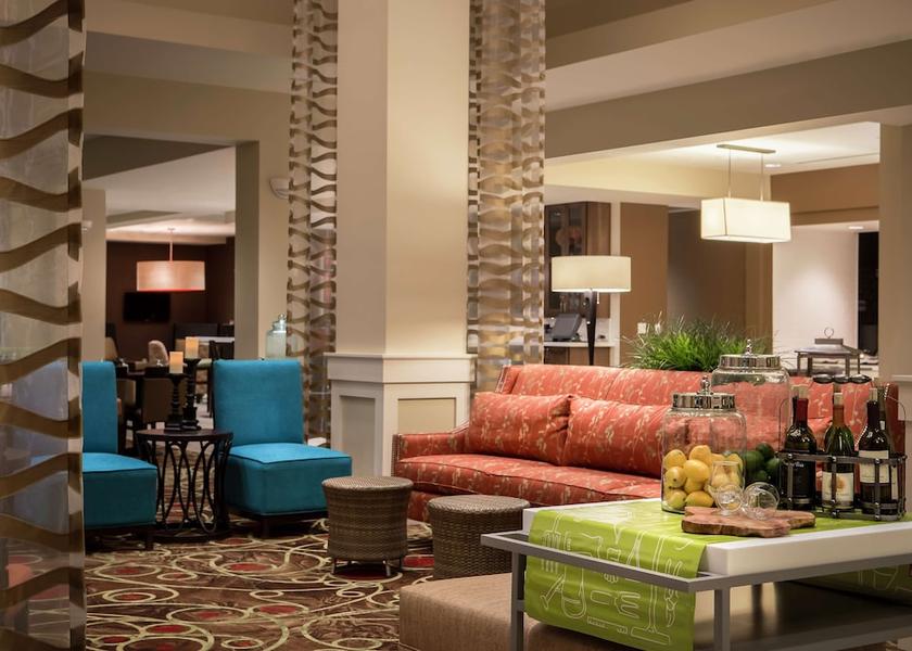 Iowa Bettendorf Lobby