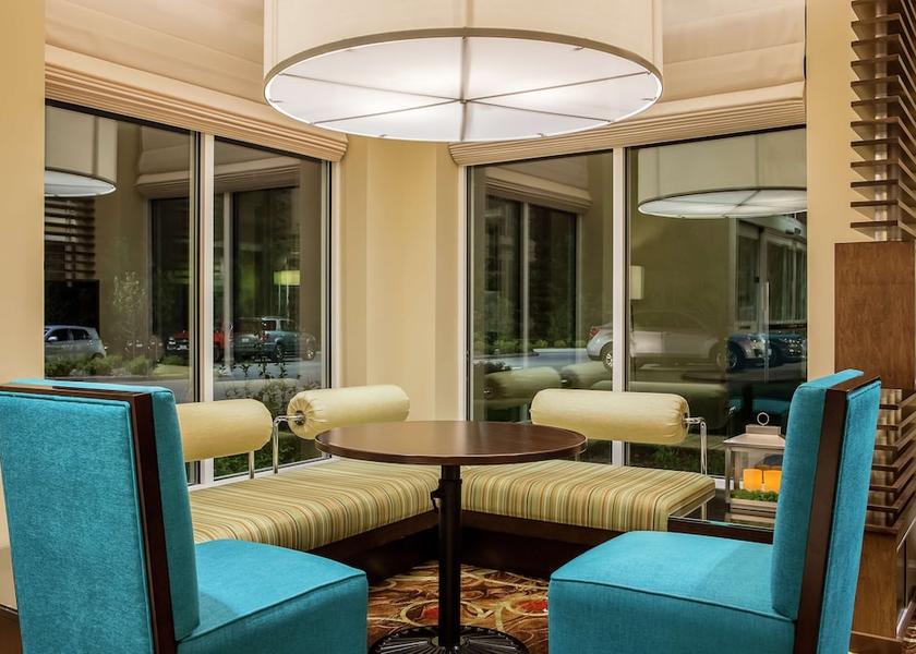 Iowa Bettendorf Lobby