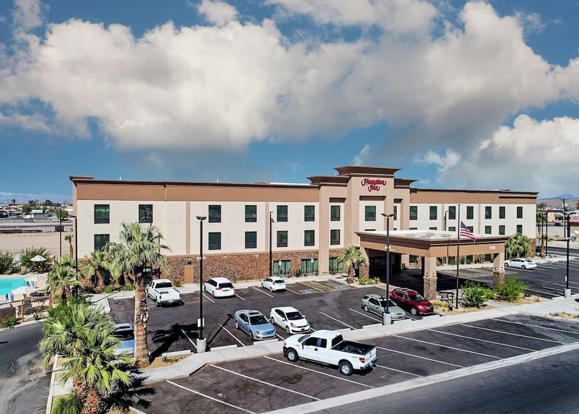 Arizona Parker Exterior Detail