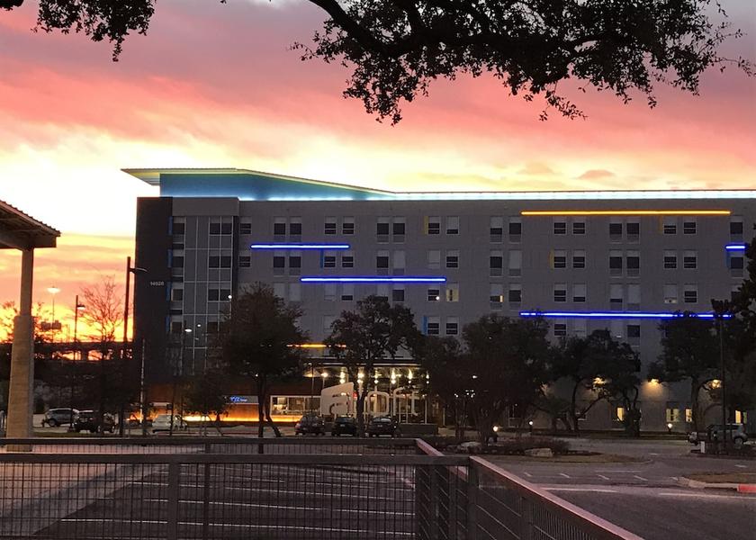 Texas Austin Exterior Detail