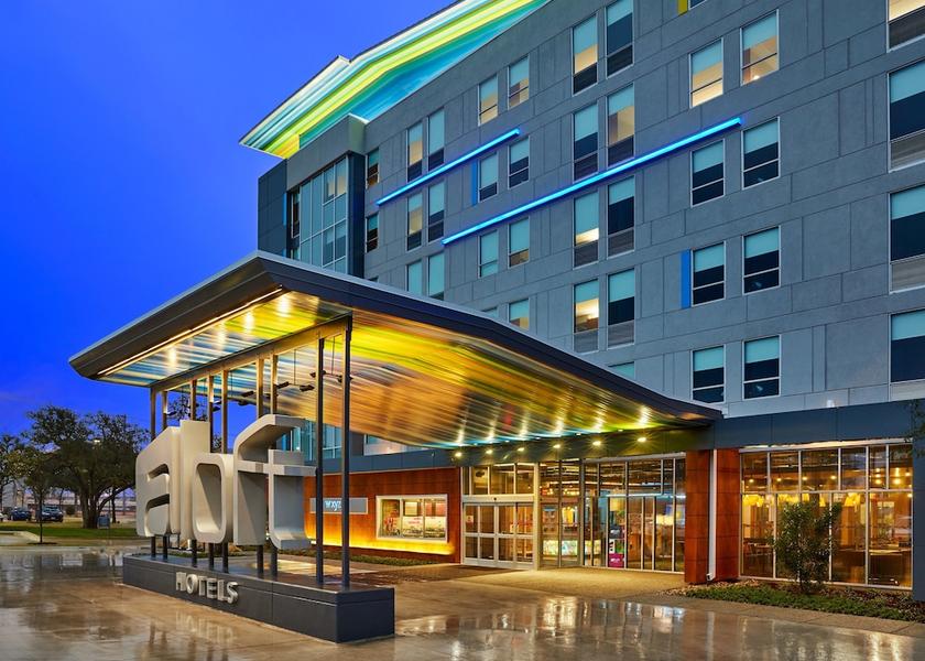 Texas Austin Exterior Detail