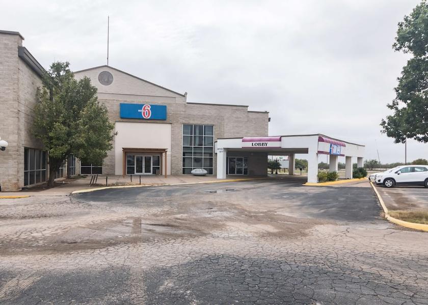 Texas Snyder Entrance